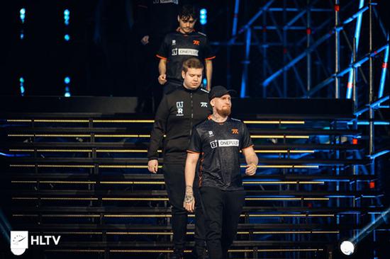 捞女游戏争议分析：两性对立还是良心之作